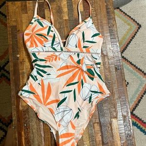NWT orange tropical Cupshe swimsuit-one piece